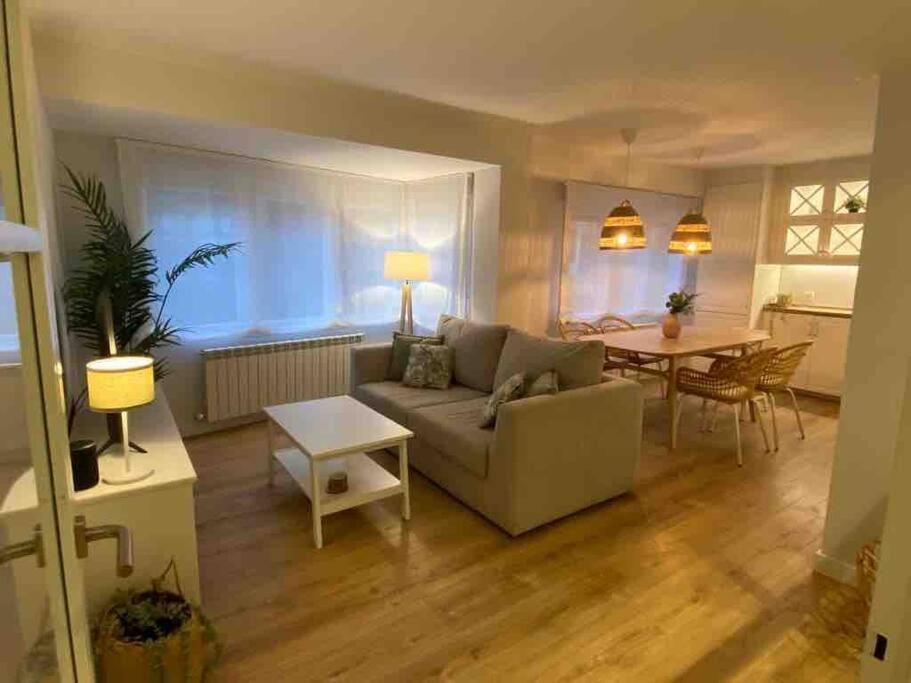 Apartamento A Estrenar En Centro Gijon. Fibra-Tv ภายนอก รูปภาพ